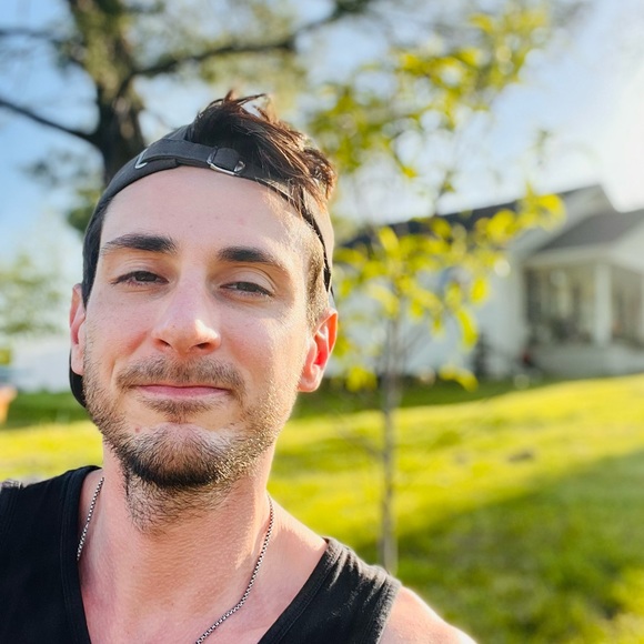 Meet your Posher, @noahXnight - Picture 10 of 17